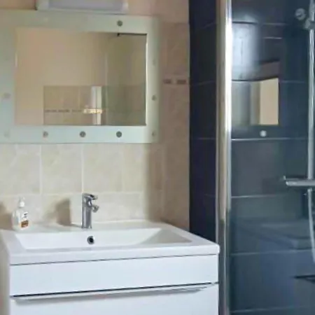 3 Bedroom In Sanilhac-sagries *
