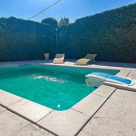 Holiday home 3 Bedroom In Sanilhac-sagries *