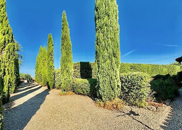 3 Bedroom In Sanilhac-sagries Sagriès