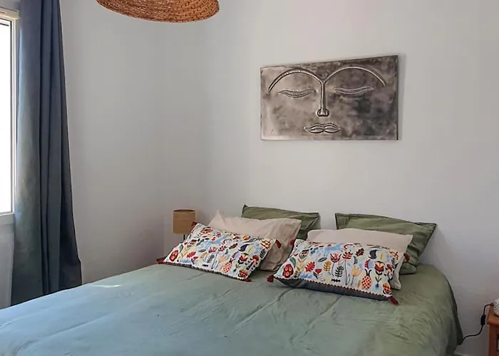 Dom wakacyjny 3 Bedroom In Sanilhac-sagries Sagriès