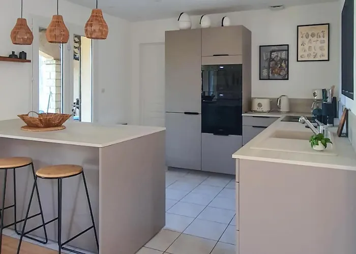 3 Bedroom In Sanilhac-sagries Dom wakacyjny *