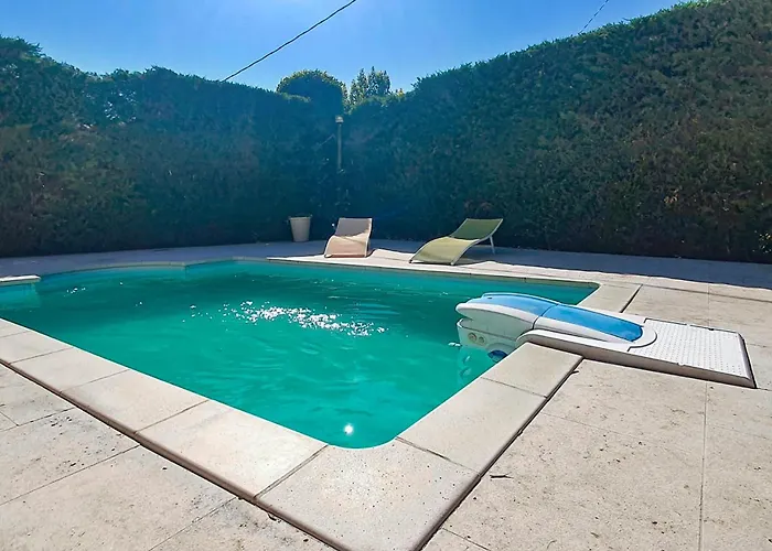 Dom wakacyjny 3 Bedroom In Sanilhac-sagries *